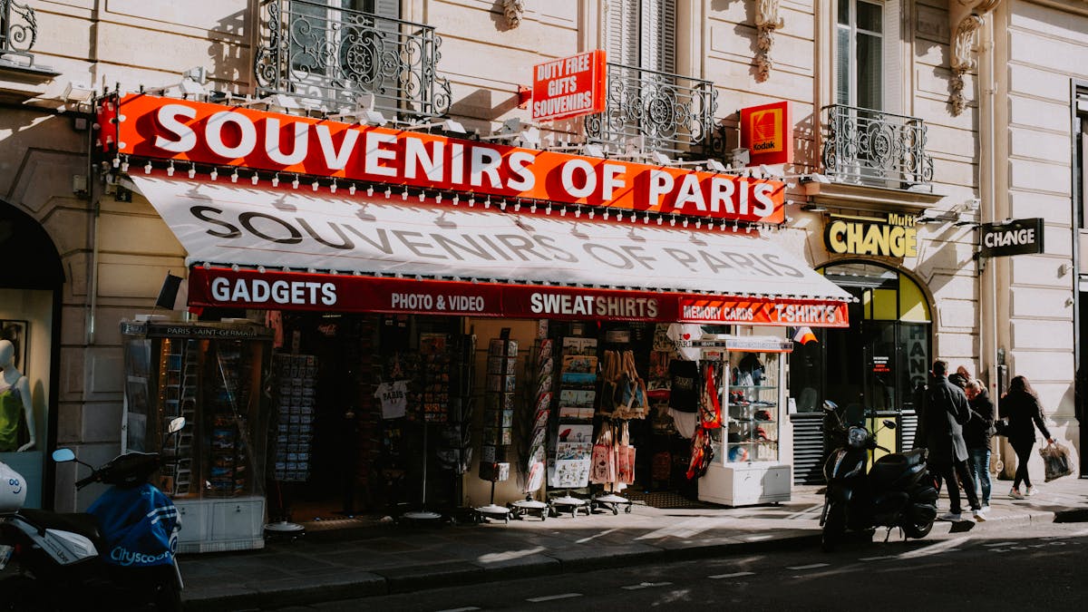 Souvenirs Shop on the Sidewalk - Paris budget travel guide