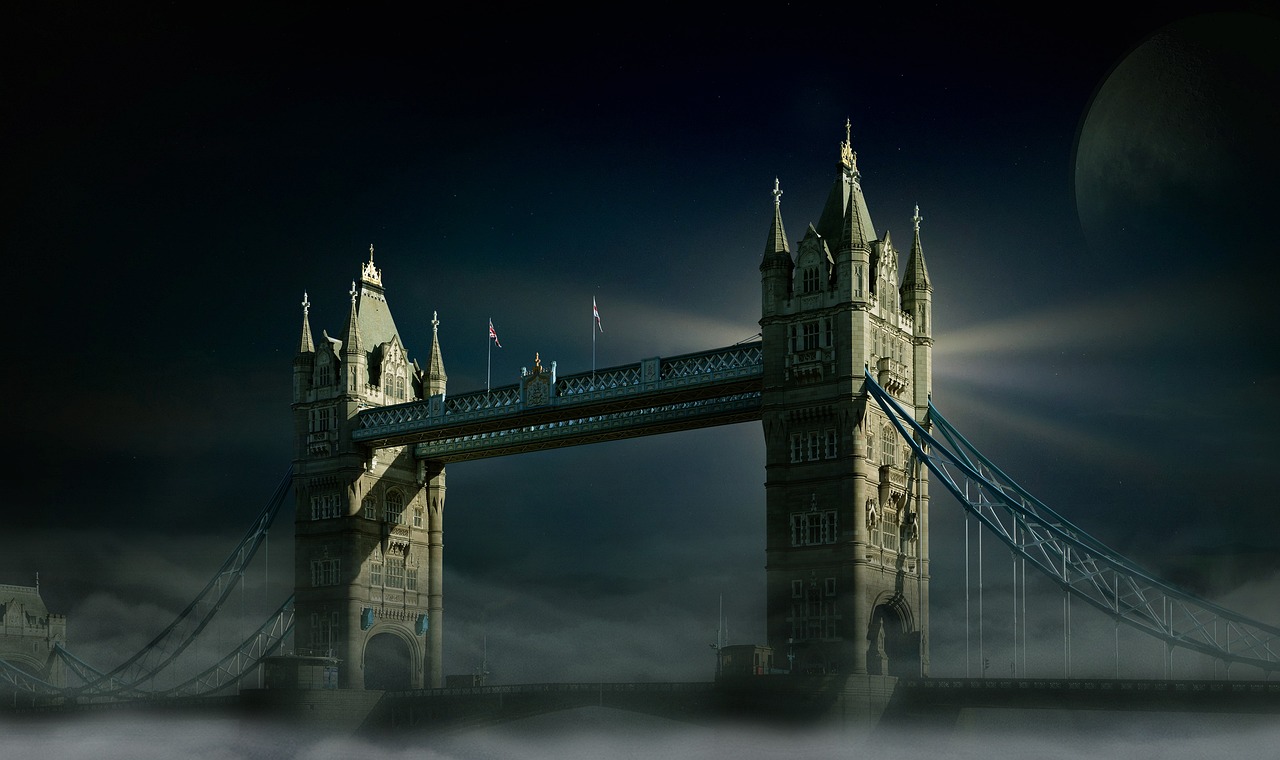 london bridge, towers, tower bridge - day trips from London