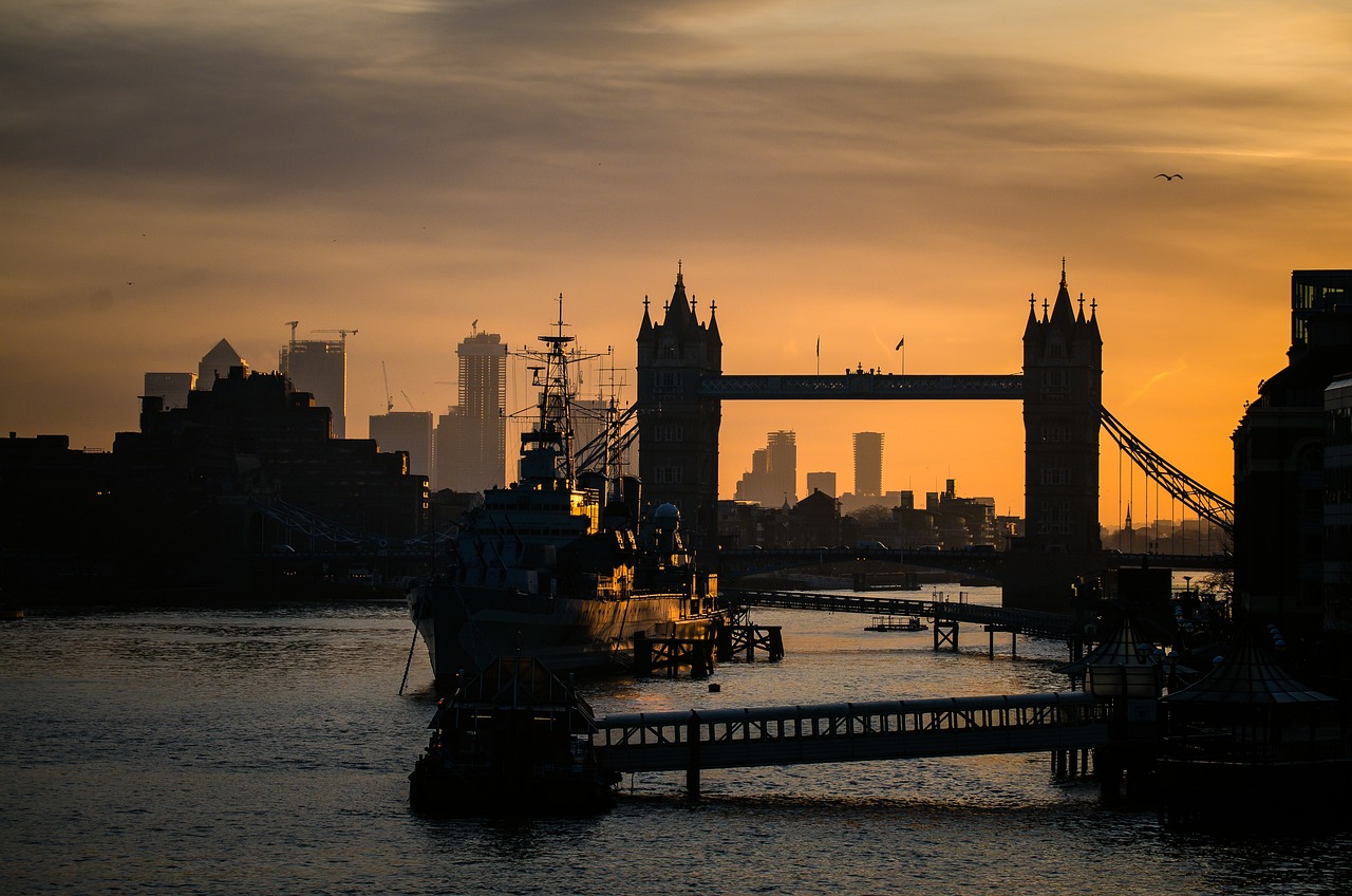 london, bridge, sunset - day trips from London