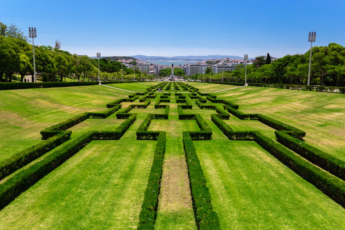 hedge maze - Parque Eduardo VII, Lisbon, Portugal