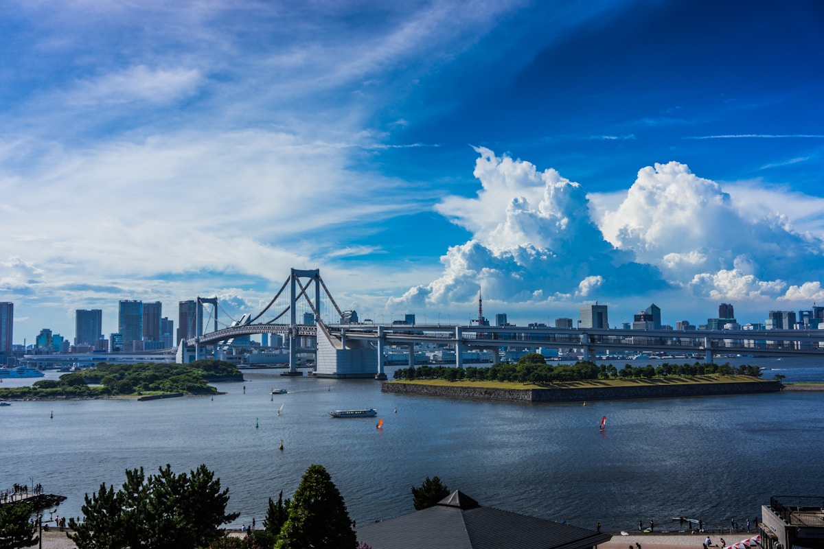 calm water - Odaiba, Tokyo, Japan