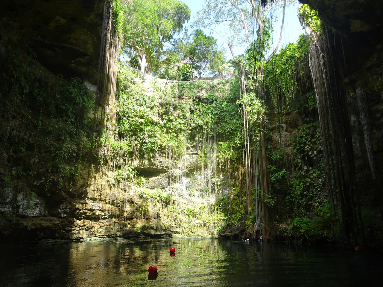 Cenote Ik-Kil, Yucatan - Mexico