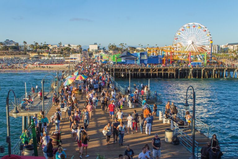 Best Neighborhoods To Explore In Los Angeles