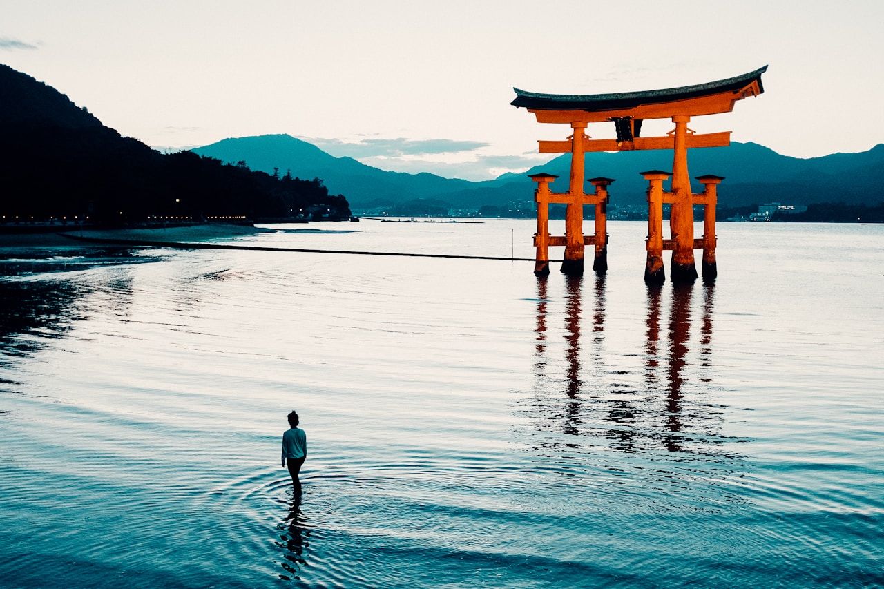 Top Day Trips From Kyoto, Itsukushima Shrine, 1-1 Miyajimacho, Hatsukaichi, Hiroshima, Japan